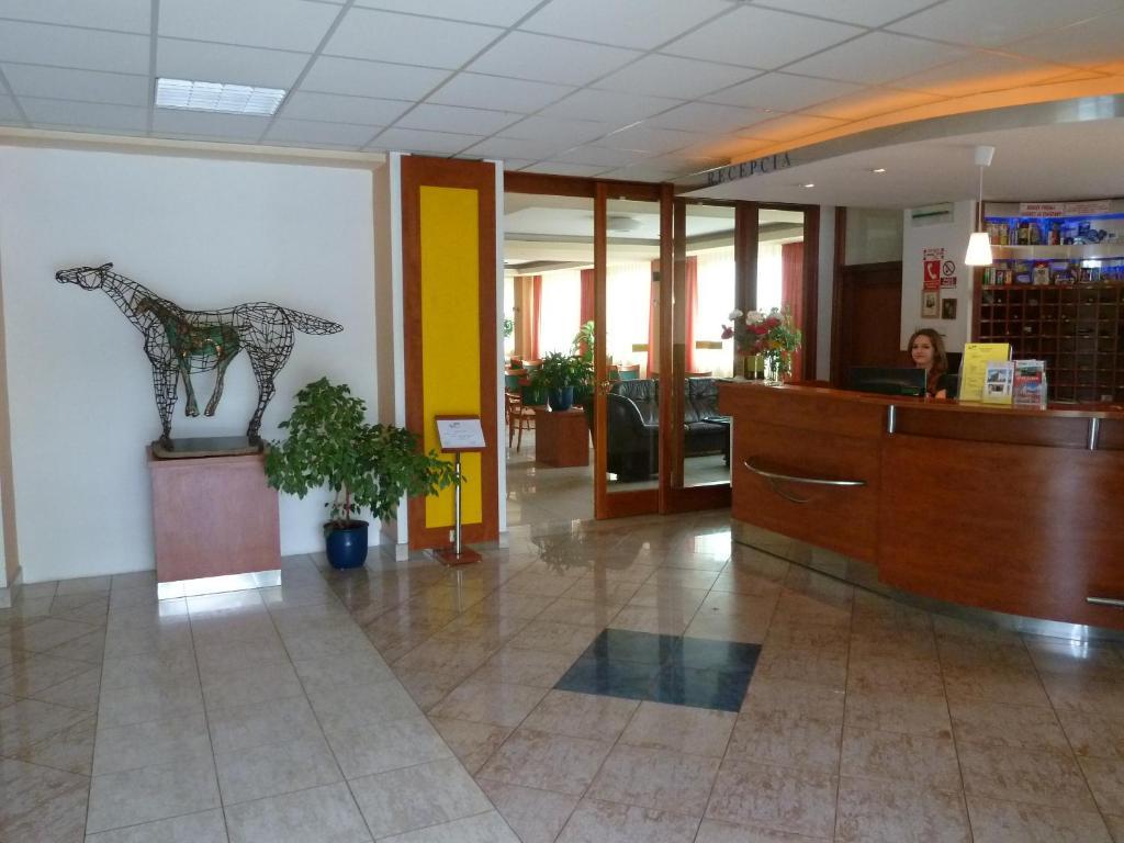 Hotel Jurki Dom Pozsony Kültér fotó