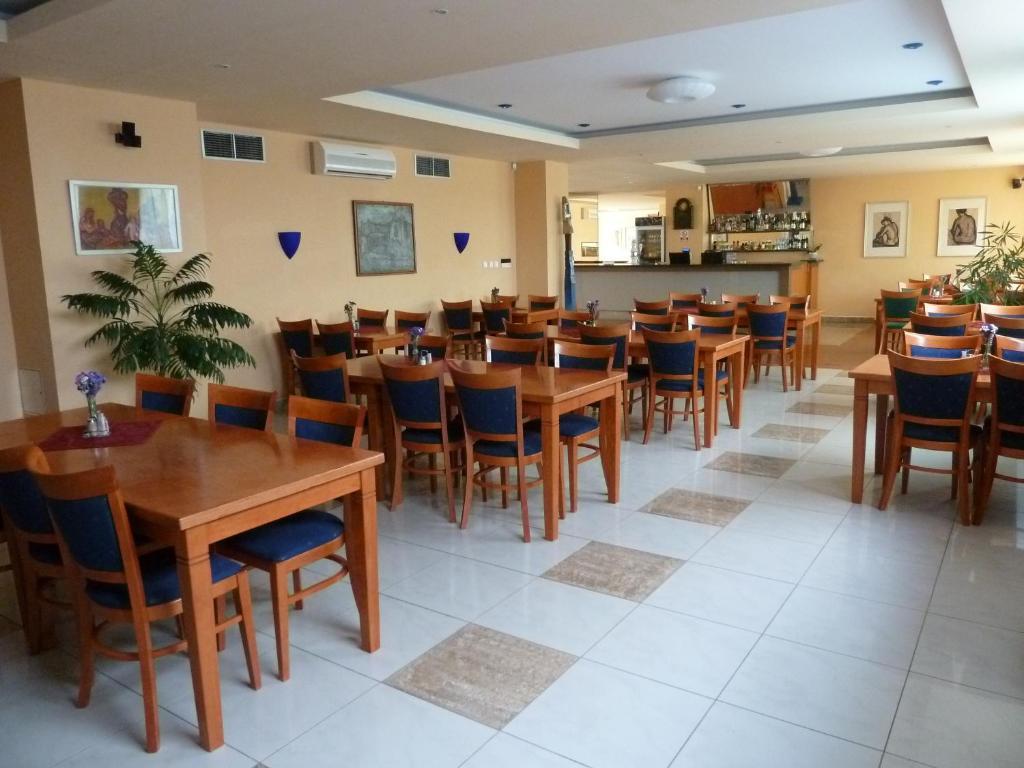 Hotel Jurki Dom Pozsony Kültér fotó
